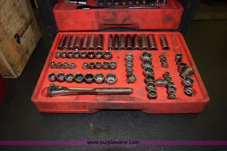 image for item J1866 1996 Matco toolbox