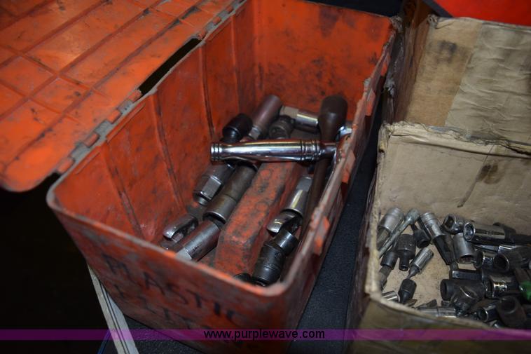 image for item J1866 1996 Matco toolbox