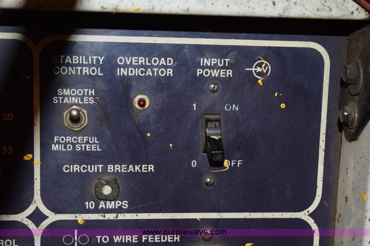 image for item J1887 Hobart Fabstar 4030 wire welder