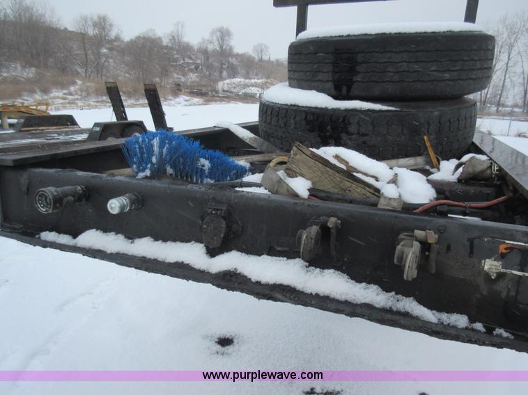 image for item J1932 1995 Etnyre RTN50TD-TI equipment trailer