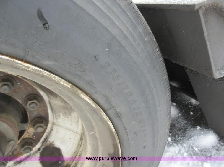 image for item J1932 1995 Etnyre RTN50TD-TI equipment trailer