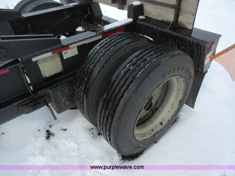 image for item J1932 1995 Etnyre RTN50TD-TI equipment trailer