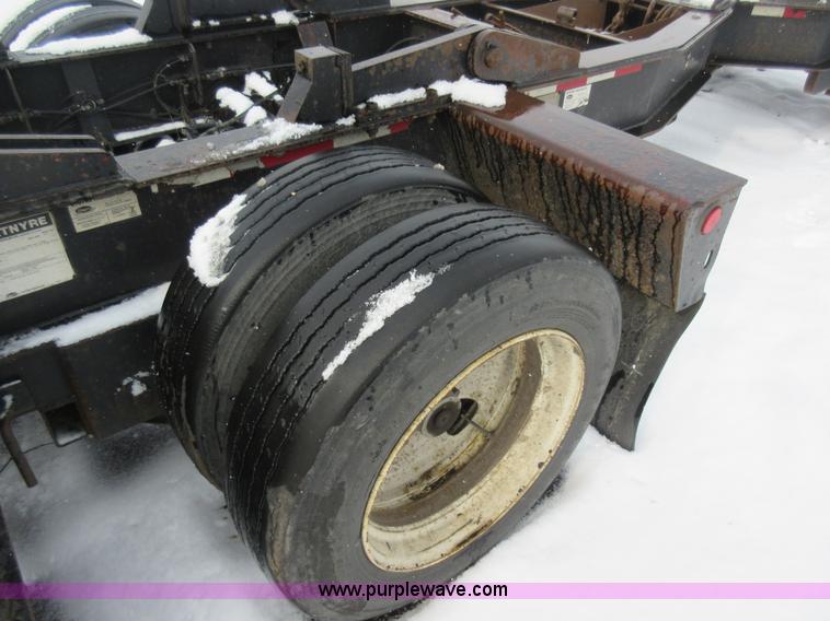 image for item J1932 1995 Etnyre RTN50TD-TI equipment trailer