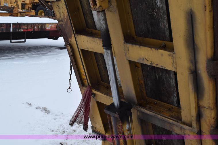 image for item J1933 1968 Load Craft trailer