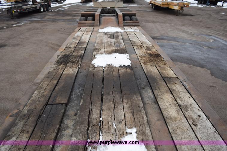 image for item J1943 2000 Specialized XL 110 HDG lowboy trailer