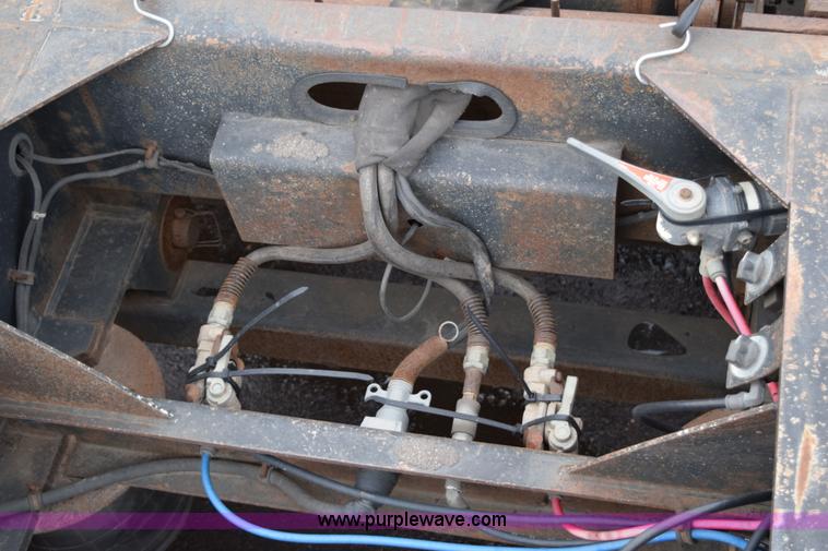 image for item J1943 2000 Specialized XL 110 HDG lowboy trailer