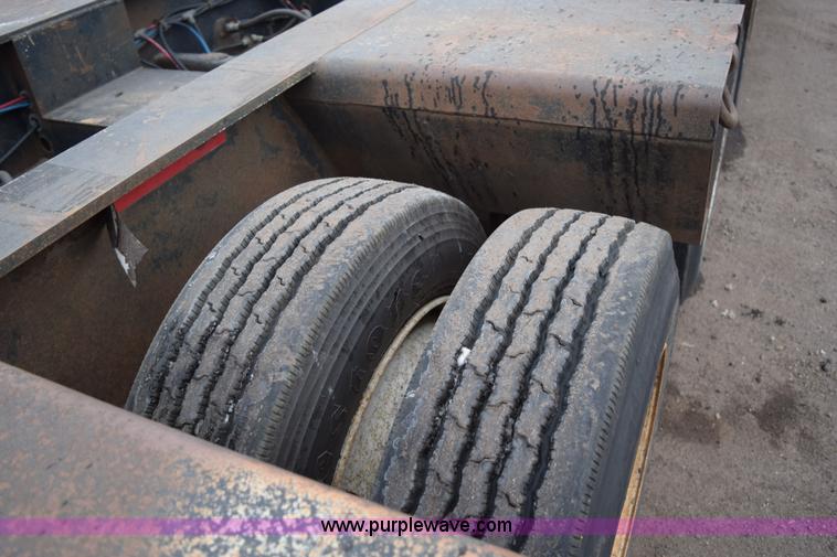 image for item J1943 2000 Specialized XL 110 HDG lowboy trailer