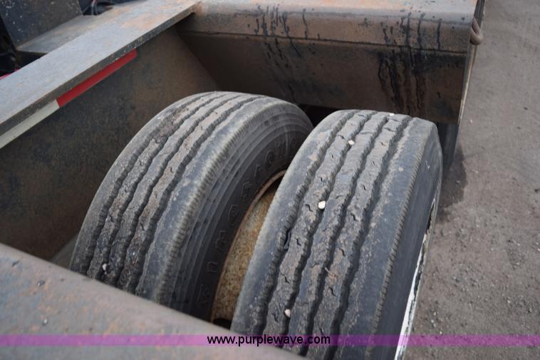 image for item J1943 2000 Specialized XL 110 HDG lowboy trailer