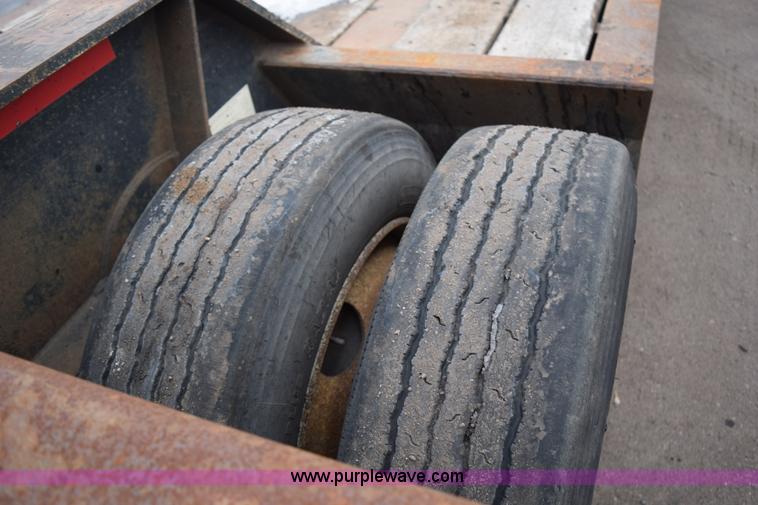 image for item J1943 2000 Specialized XL 110 HDG lowboy trailer