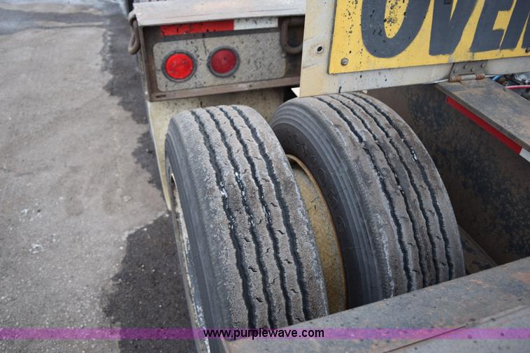 image for item J1943 2000 Specialized XL 110 HDG lowboy trailer