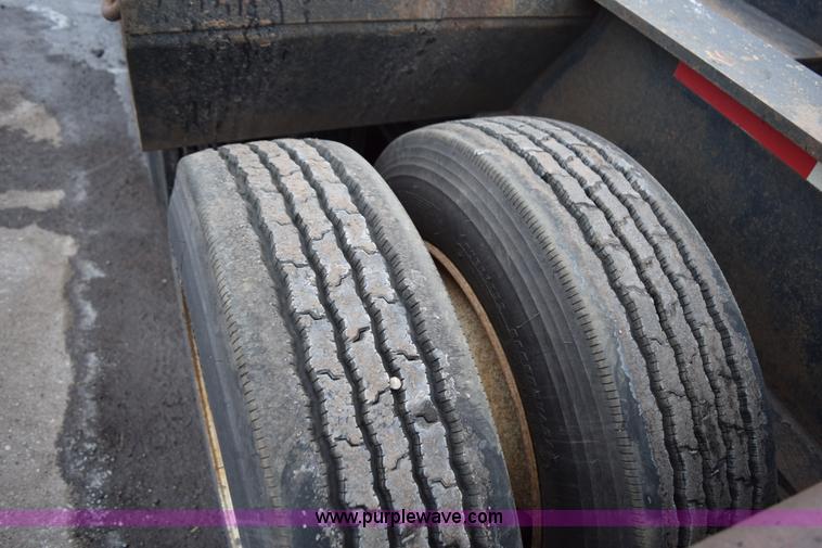 image for item J1943 2000 Specialized XL 110 HDG lowboy trailer