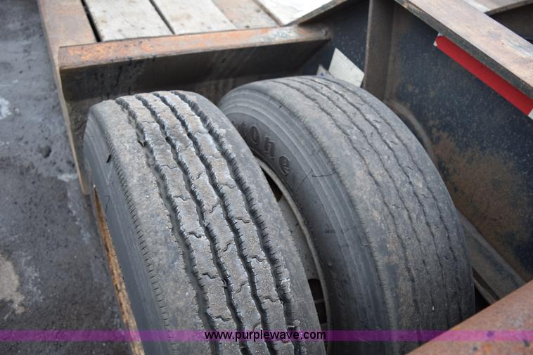 image for item J1943 2000 Specialized XL 110 HDG lowboy trailer