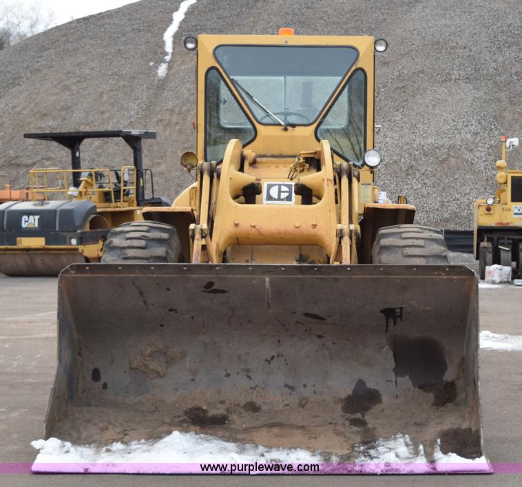 image for item J1945 1968 Caterpillar 950 wheel loader
