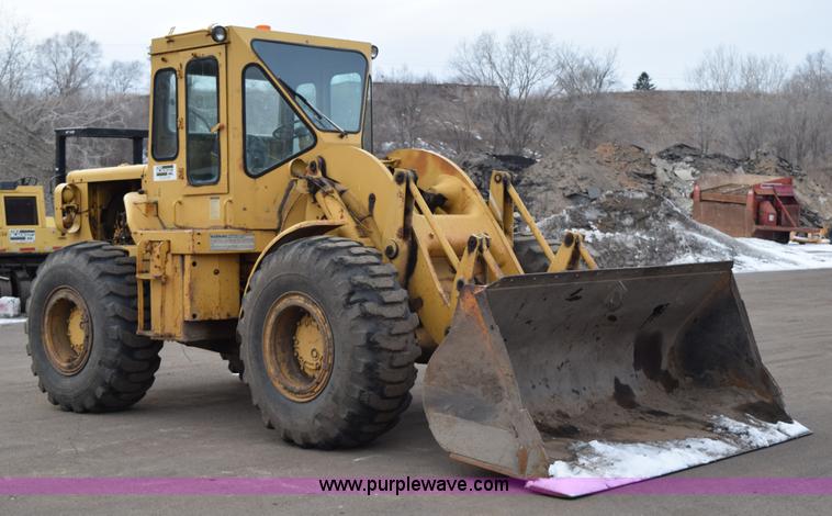 image for item J1945 1968 Caterpillar 950 wheel loader