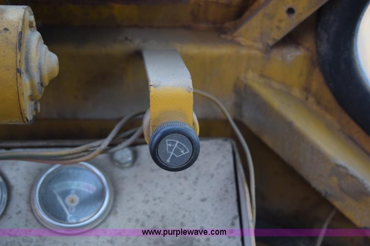 image for item J1945 1968 Caterpillar 950 wheel loader