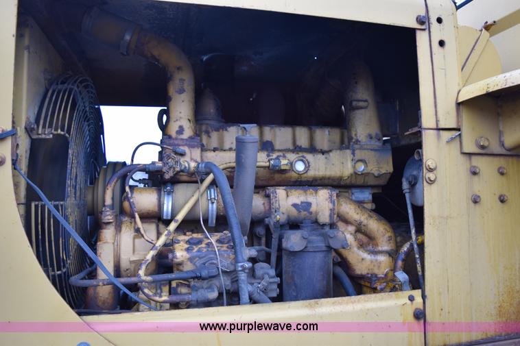 image for item J1945 1968 Caterpillar 950 wheel loader