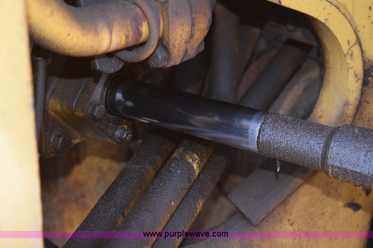 image for item J1945 1968 Caterpillar 950 wheel loader