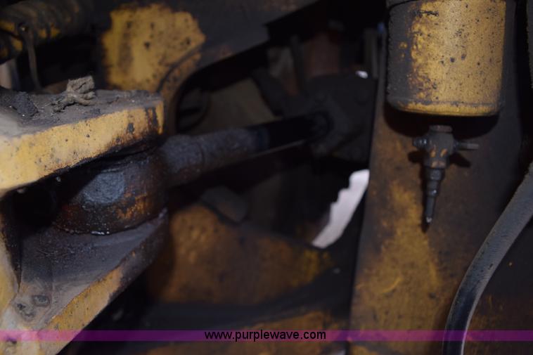 image for item J1945 1968 Caterpillar 950 wheel loader