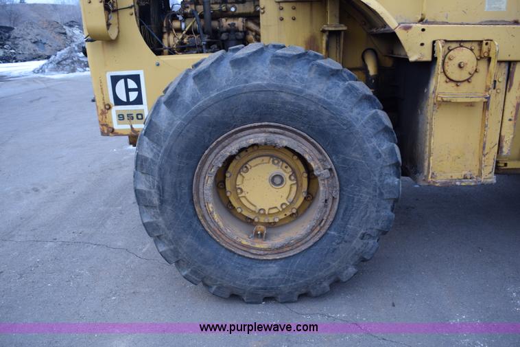image for item J1945 1968 Caterpillar 950 wheel loader