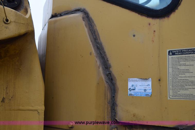 image for item J1945 1968 Caterpillar 950 wheel loader