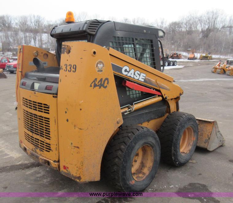 image for item J1946 2004 Case 440 skid steer