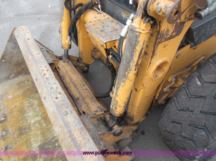 image for item J1946 2004 Case 440 skid steer