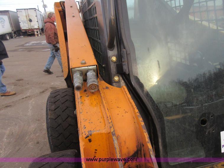 image for item J1946 2004 Case 440 skid steer