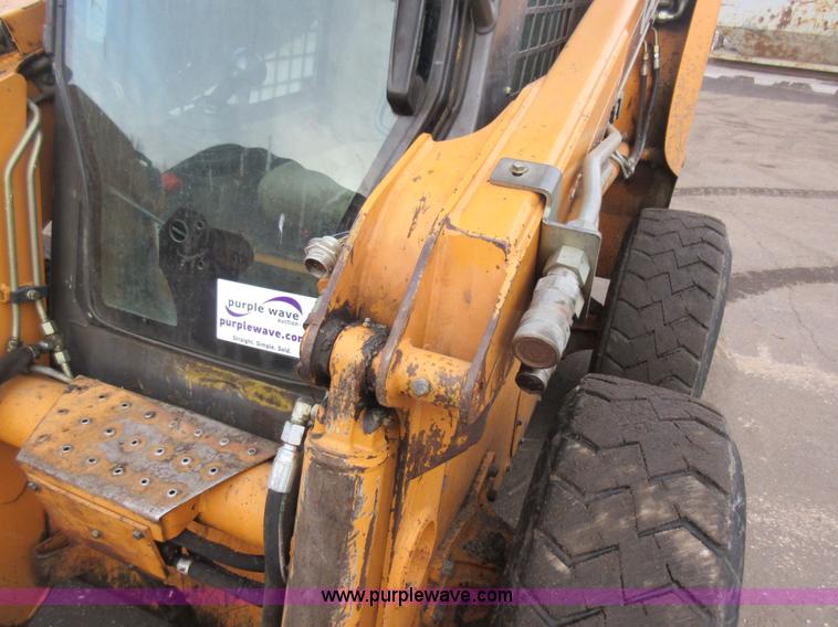 image for item J1946 2004 Case 440 skid steer