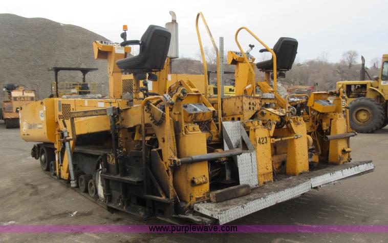 image for item J1947 2002 Blaw Knox PF-5510 asphalt paver