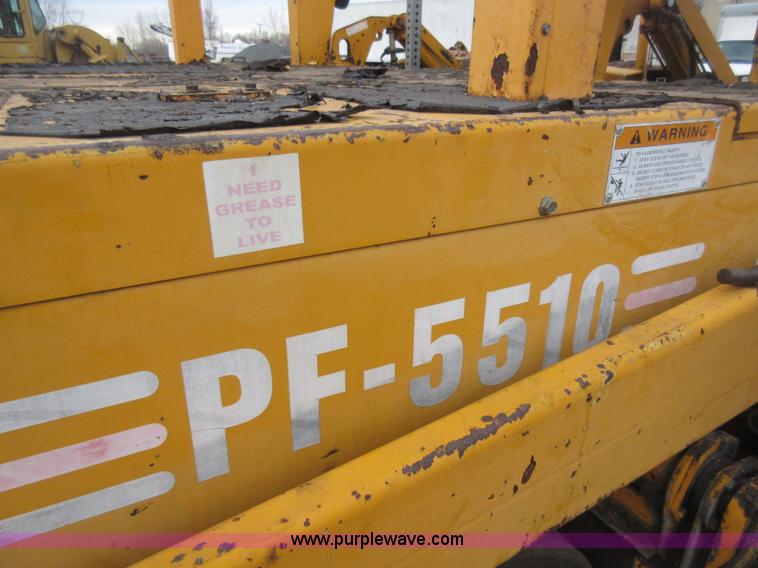 image for item J1947 2002 Blaw Knox PF-5510 asphalt paver