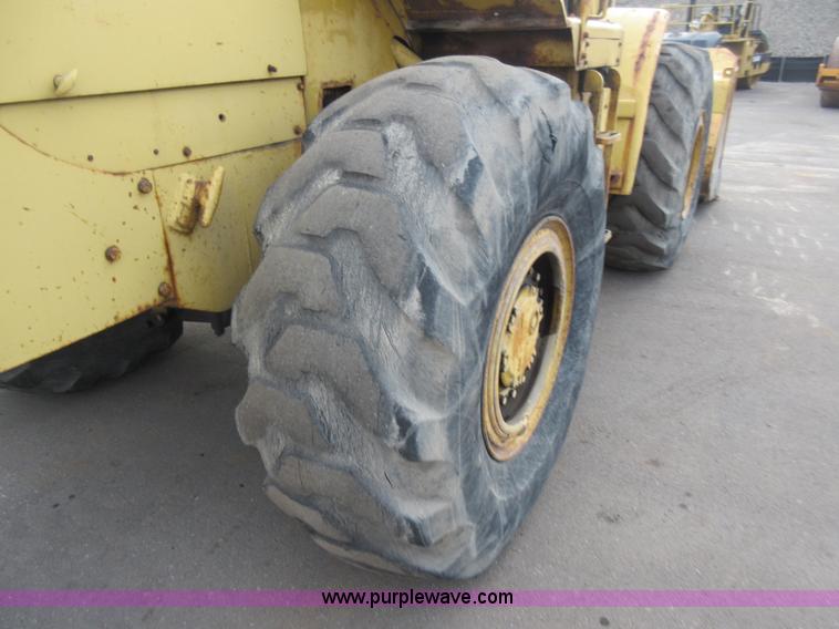 image for item J1949 1967 Caterpillar 966 wheel loader