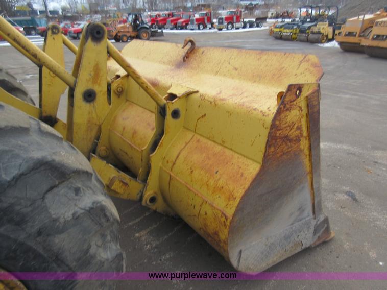 image for item J1949 1967 Caterpillar 966 wheel loader