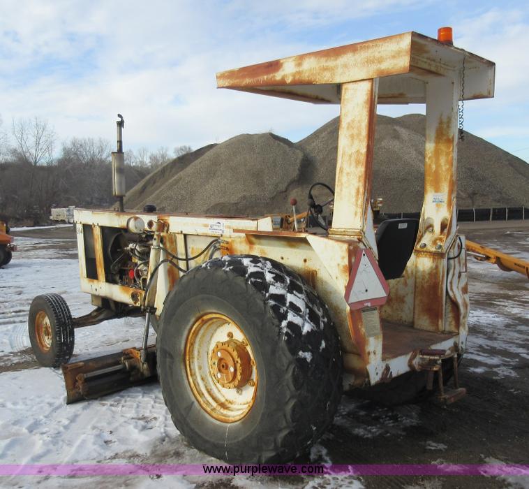 image for item J1950 Huber road maintainer