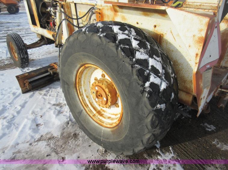 image for item J1950 Huber road maintainer