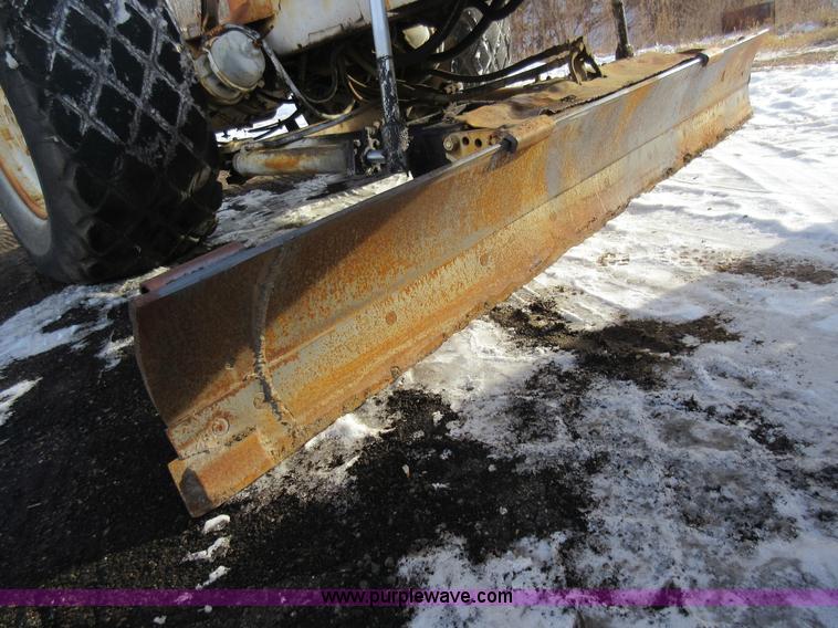 image for item J1950 Huber road maintainer