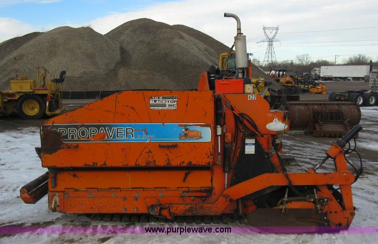image for item J1952 Pro-paver 813RT tracked paver