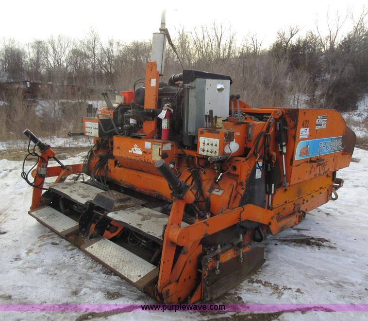 image for item J1952 Pro-paver 813RT tracked paver