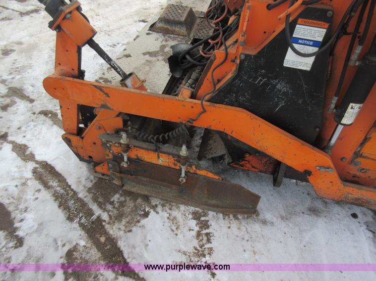 image for item J1952 Pro-paver 813RT tracked paver