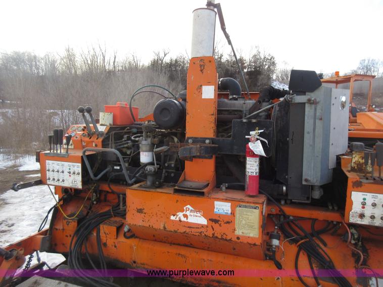 image for item J1952 Pro-paver 813RT tracked paver