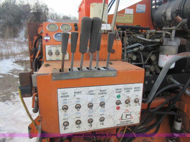 image for item J1952 Pro-paver 813RT tracked paver