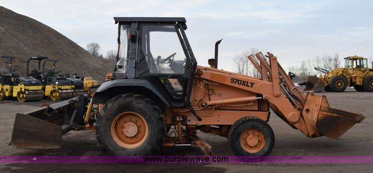 image for item J1954 1998 Case 570XLT landscape loader