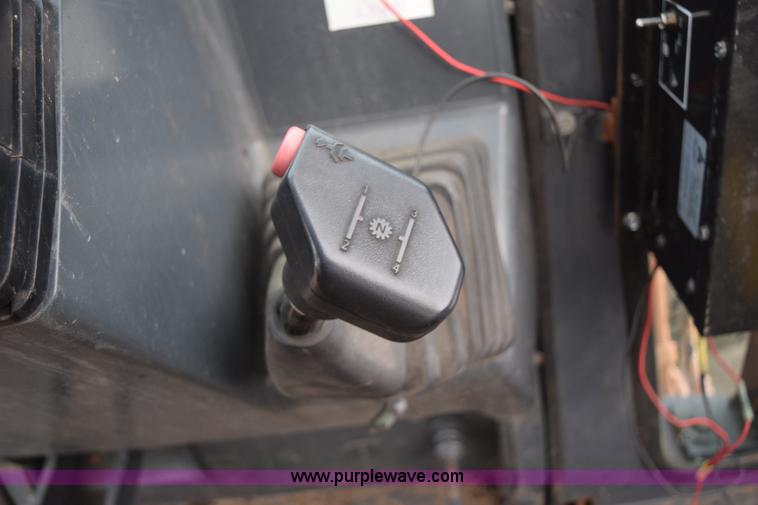 image for item J1954 1998 Case 570XLT landscape loader