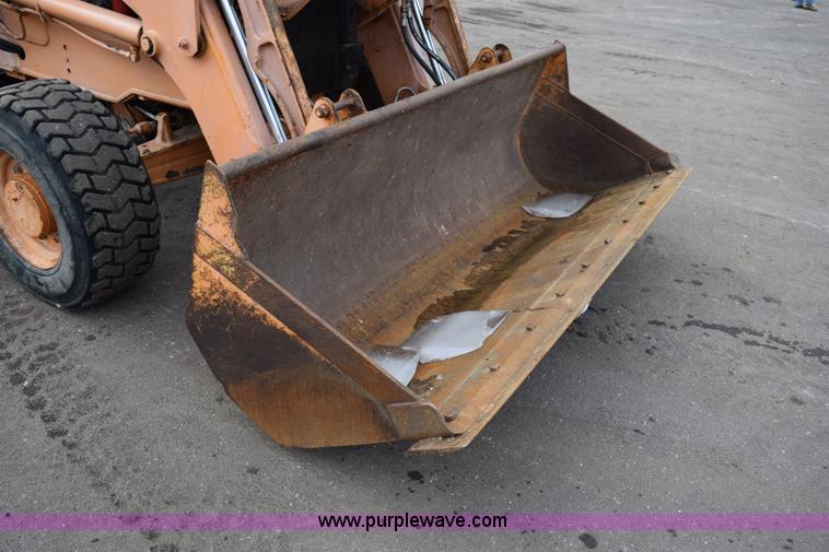 image for item J1954 1998 Case 570XLT landscape loader