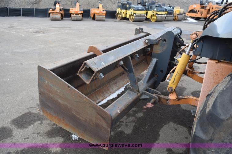 image for item J1954 1998 Case 570XLT landscape loader