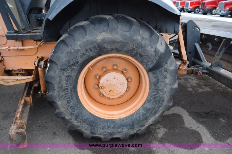 image for item J1954 1998 Case 570XLT landscape loader