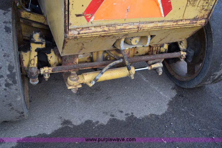 image for item J1955 Raygo 100 milling machine