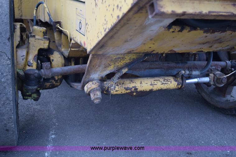 image for item J1955 Raygo 100 milling machine