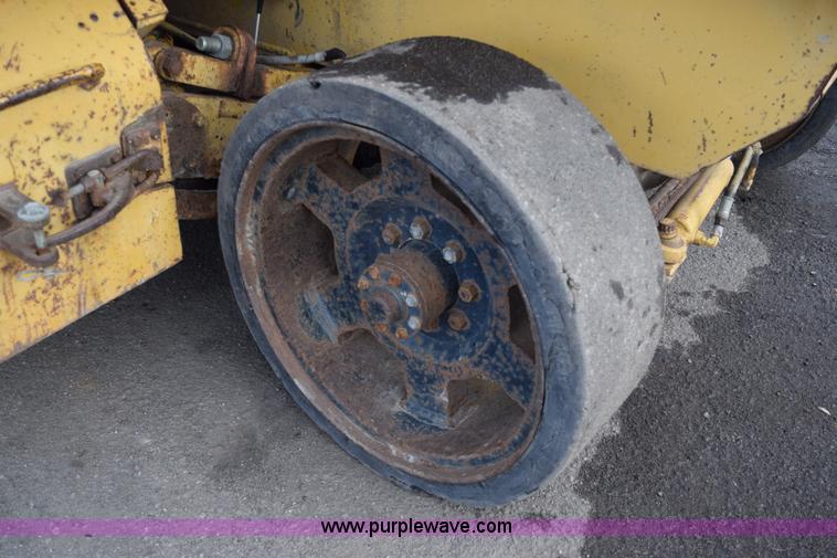 image for item J1955 Raygo 100 milling machine