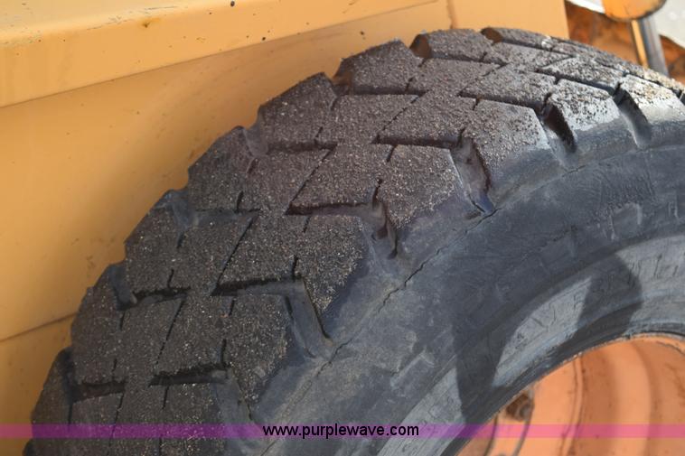 image for item J1956 1996 Case 1845C skid steer