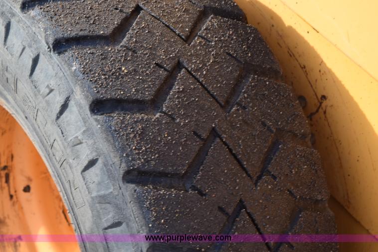 image for item J1956 1996 Case 1845C skid steer